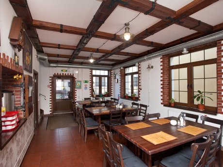 Cafe rental